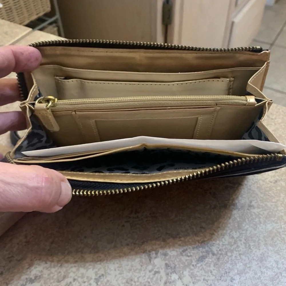 “Perlina” Women Black Wallet. 8”W x 4.5”H x 1.5” D